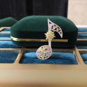 Jewelry Music Notes Pin Brooch